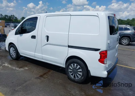 2015 Nissan Nv200 Sv из США, поврежденный, VIN 3N6CM0KN4FK733337